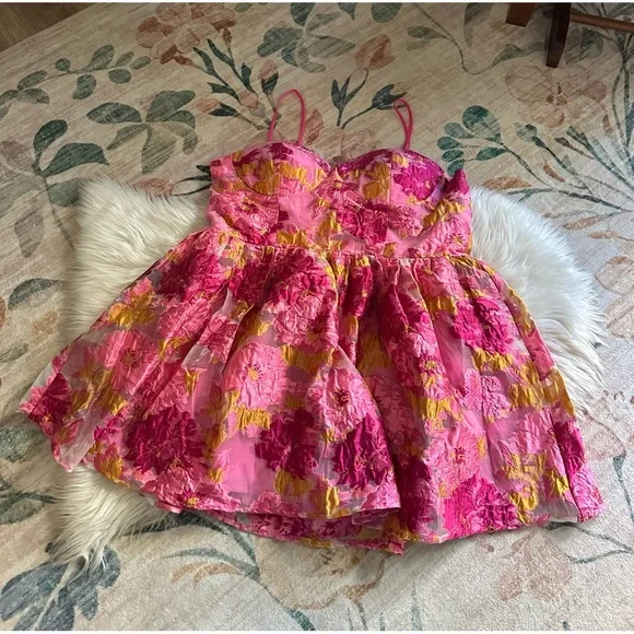 SHOWPO Brailey Mini Dress In Pink Jacquard - Picture 7 of 11